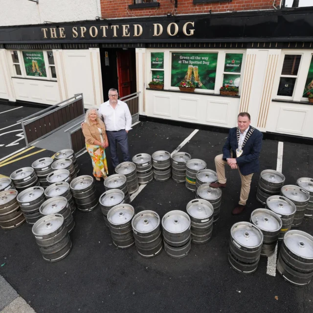 Pictured ahead of the Vintners’ Federation of Ireland (VFI) AGM in The Strand Hotel, Limerick, are VFI President Michael O’Donovan (right) with Eamonn O’Rahilly and his wife, Audrey, from The Spotted Dog pub, Limerick City, The VFI is calling for a 40% excise rebate for all draught products sold in the on-trade to support rural pubs facing unprecedented costs pressures. Ireland has the second-highest excise rate in Europe, which results in 28% of the price of a pint going to the government in tax (excise and VAT) #vfipubs