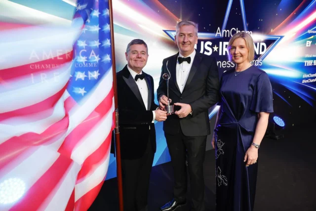 Pictured at the AmCham 2025 US Ireland Business Awards at the Chamber’s Annual Dinner in The Clayton Burlington Hotel, Dublin last night, were Paschal Donohoe, Minister for Finance; Liz Cunningham, AmCham President; and the winner of the Global Leadership Award, Martin Cotter, Senior Vice President of Vertical Business Units (VBU) and President of Analog Devices (ADI) EMEA.  The awards recognise inspiring individuals, teams and organisations who have strengthened the US-Ireland business, trade and investment relationship.  The initiatives of the winners and shortlisted organisations span business development, education, research, innovation, arts and culture, alongside commitments to sustainable business, inclusion and giving back to the community. The event was sponsored by EY, IDA Ireland and media partner The Irish Times. #amcham