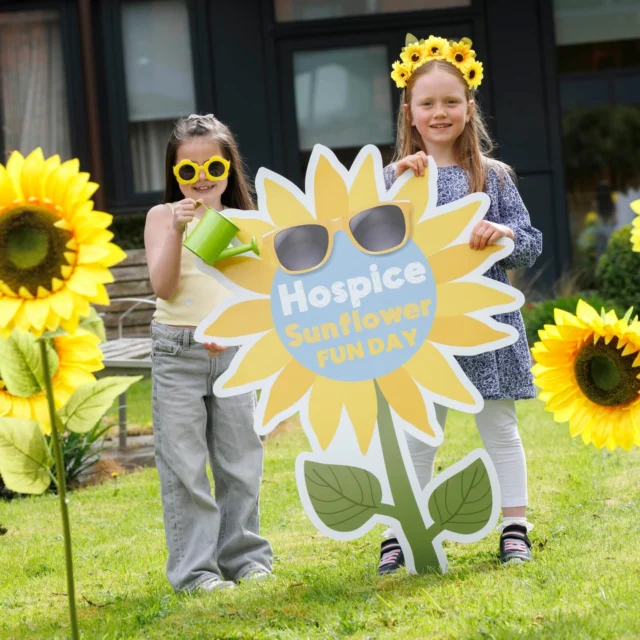 Hailey Whelan (7) and Polly Plunkett (7) from Dublin pictured at the launch of Together For Hospice’s appeal to Primary schools, creches and Montessori’s to host a Hospice Sunflower Fun Day this June to raise funds for Hospice and Homecare palliative services. Register at www.sunflowerdays.ie