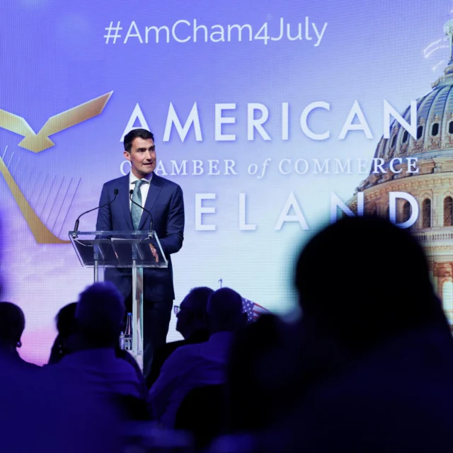 American Chamber of Commerce Ireland (AmCham) celebrates the 250th US Independence Day at a lunch at the Clayton Burlington Hotel today, attended by guest of honour Jack Chambers, Minister for Public Expenditure, Infrastructure, Public Service Reform and Digitalisation. The event coincides with the publication of a new members survey by the American Chamber which highlights members’ current views on Ireland as a destination for growth and further investment. #4thjuly